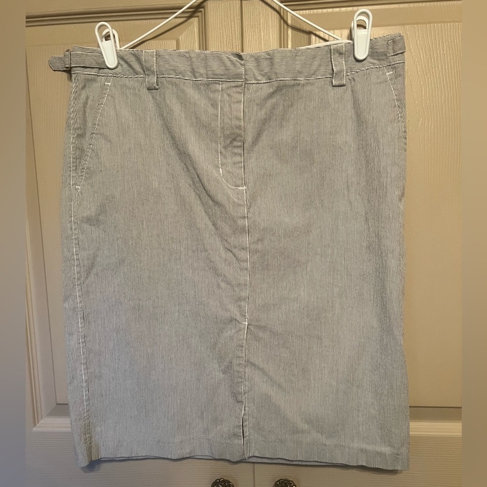 Isaac Mizrahi Light Gray Pencil Skirt